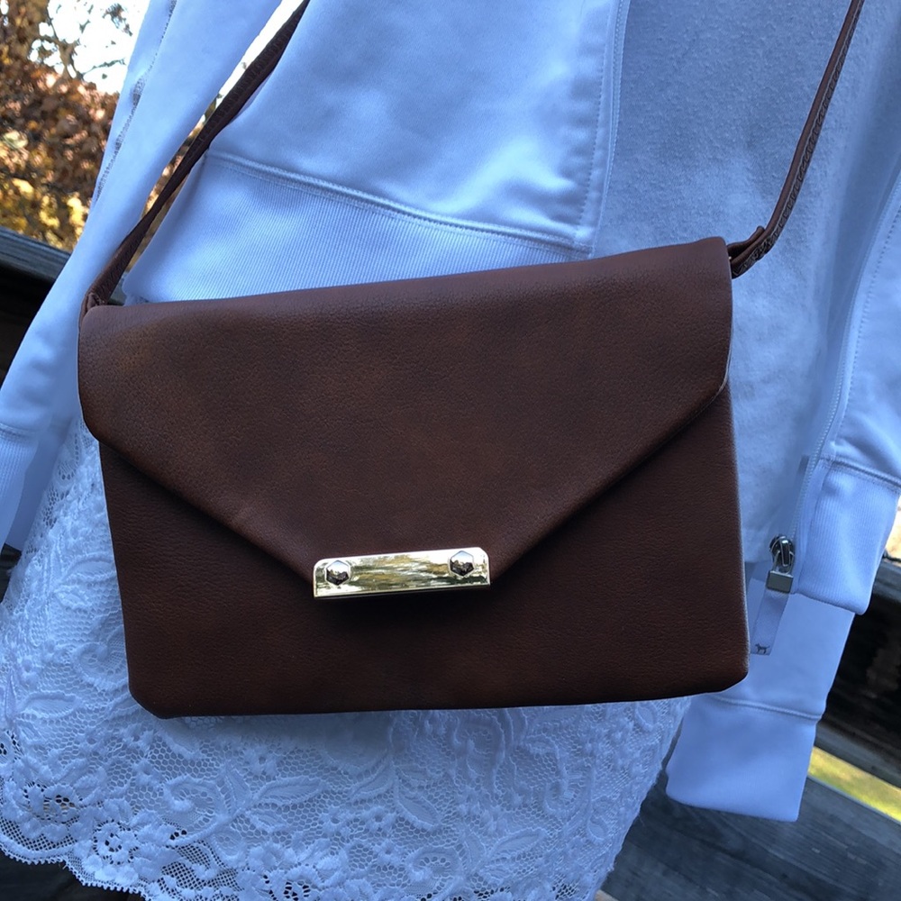 Brown faux leather cross body bag - Picture 2 of 4